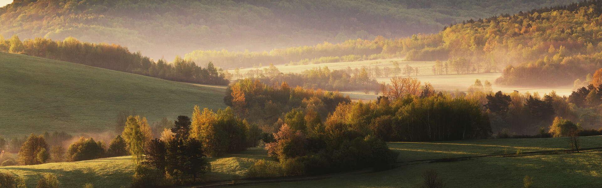 Image: Odkryj Beskid Niski jesienią. Rykowiska, dzika natura i tajemnicze ścieżki