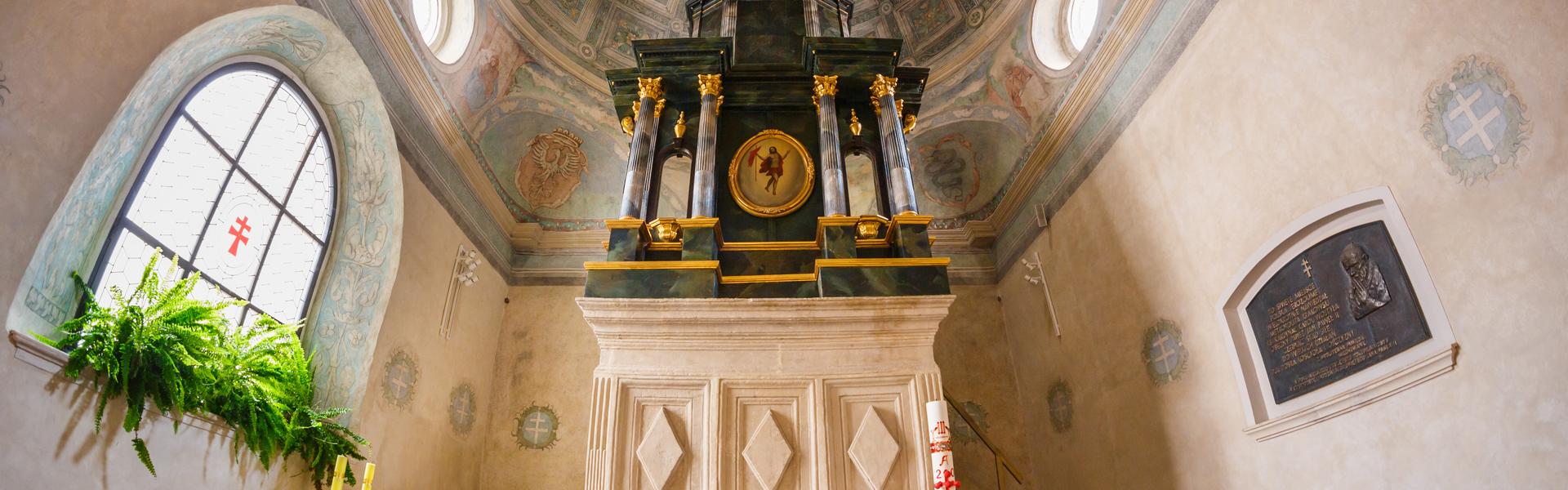 Wierna kopia Grobu Bożego we wnętzru Bazyliki w Miechowie.